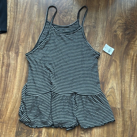 American Eagle Outfitters Tops - COPY - American Eagle tank top